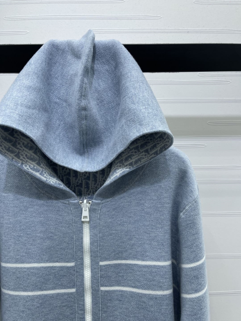 chr1st1an D10r outwear